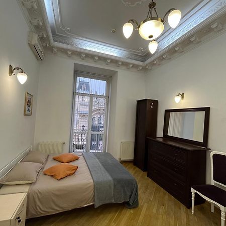 Центрум Апартаментс Lviv Exterior photo